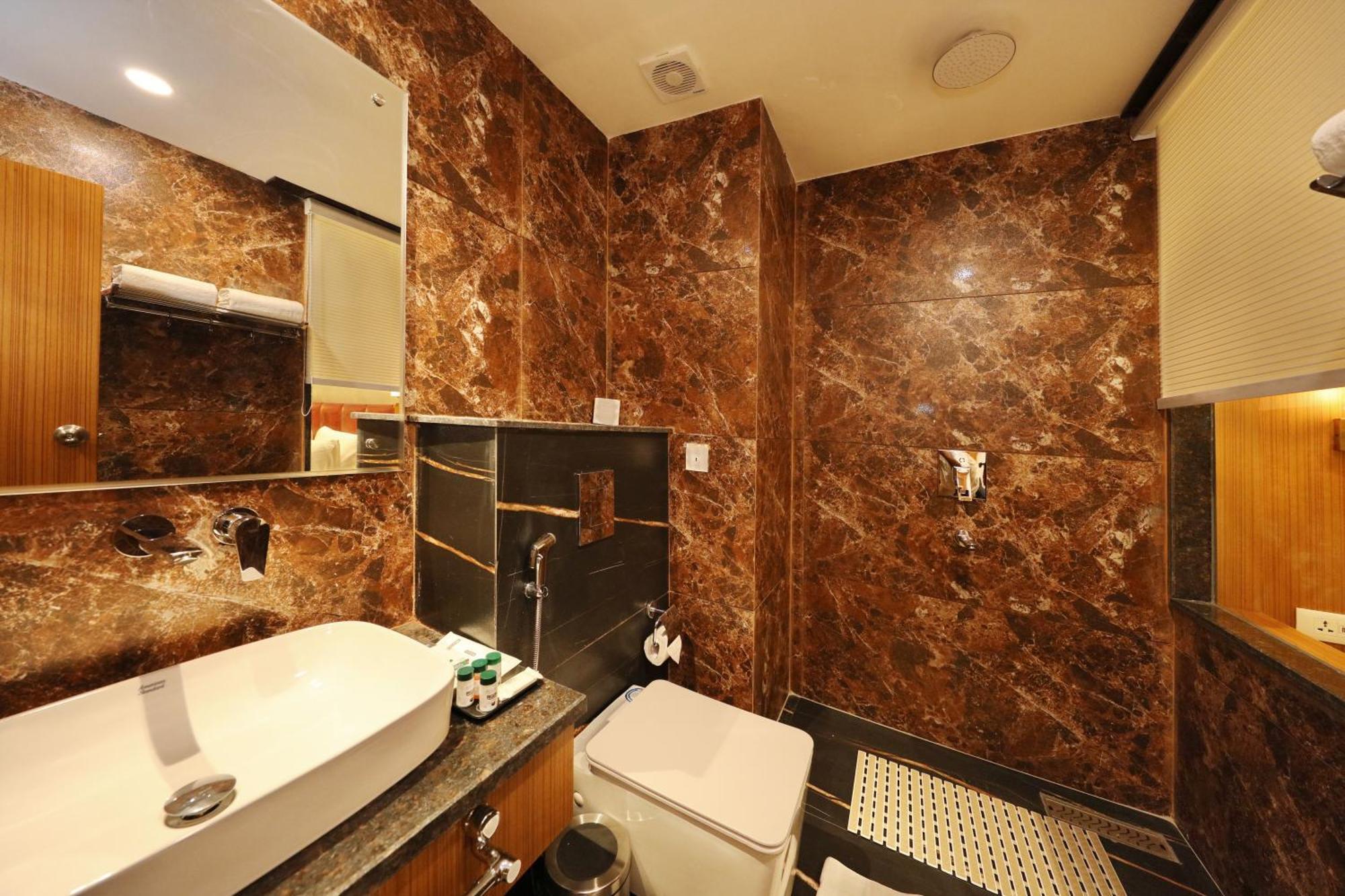 Hotel Blanco Srīnagar المظهر الخارجي الصورة